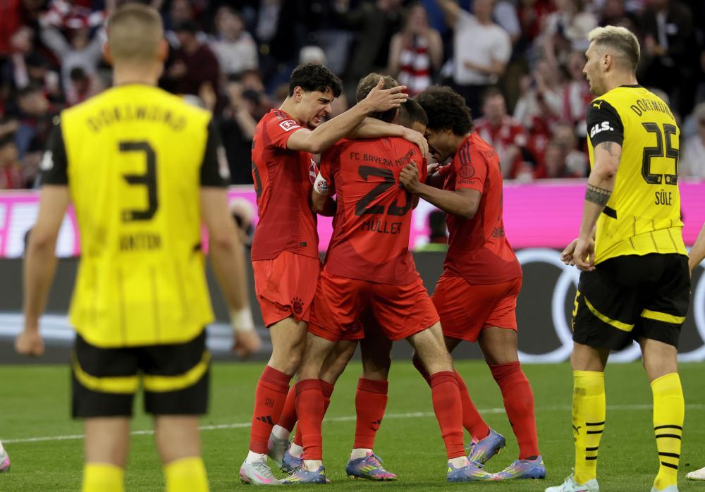 他在关键时 他在关键时